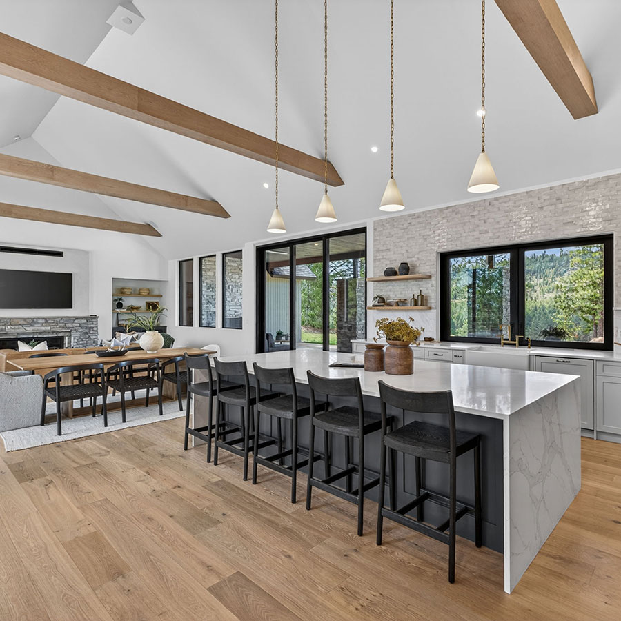 5608 Appaloosa Dining Room