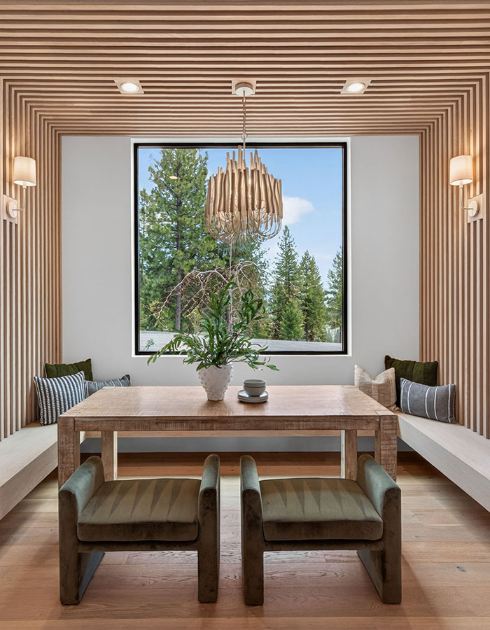 5608 Appaloosa Dining Nook